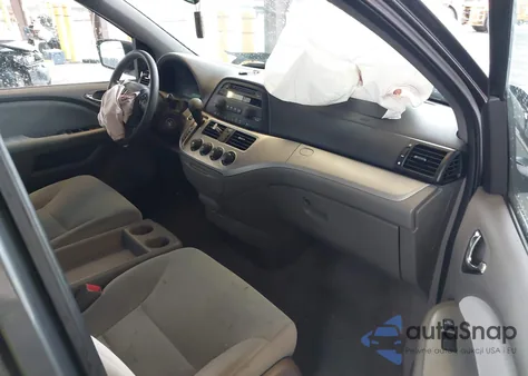 2010 Honda Odyssey Lx z USA, uszkodzony, nr VIN 5FNRL3H24AB059836